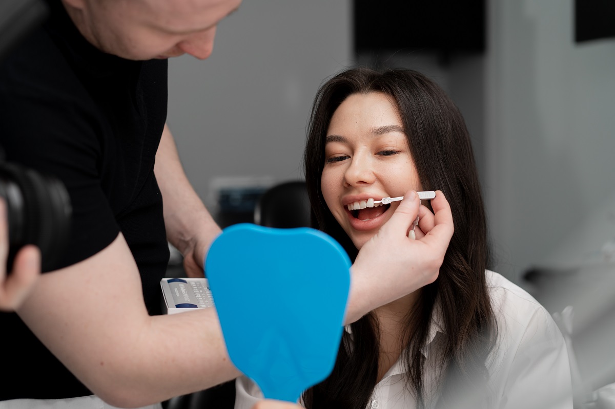 bonding or veneers which is better cosmetic dentist near roswell
